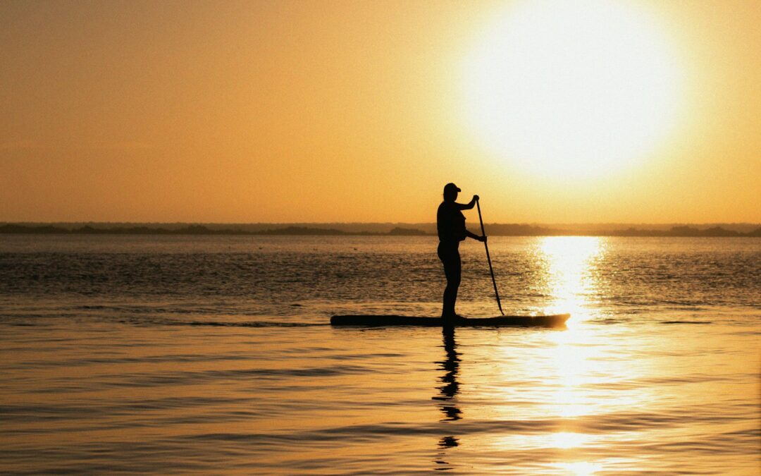 Nos meilleurs stand up paddle gonflables pour toutes les sorties